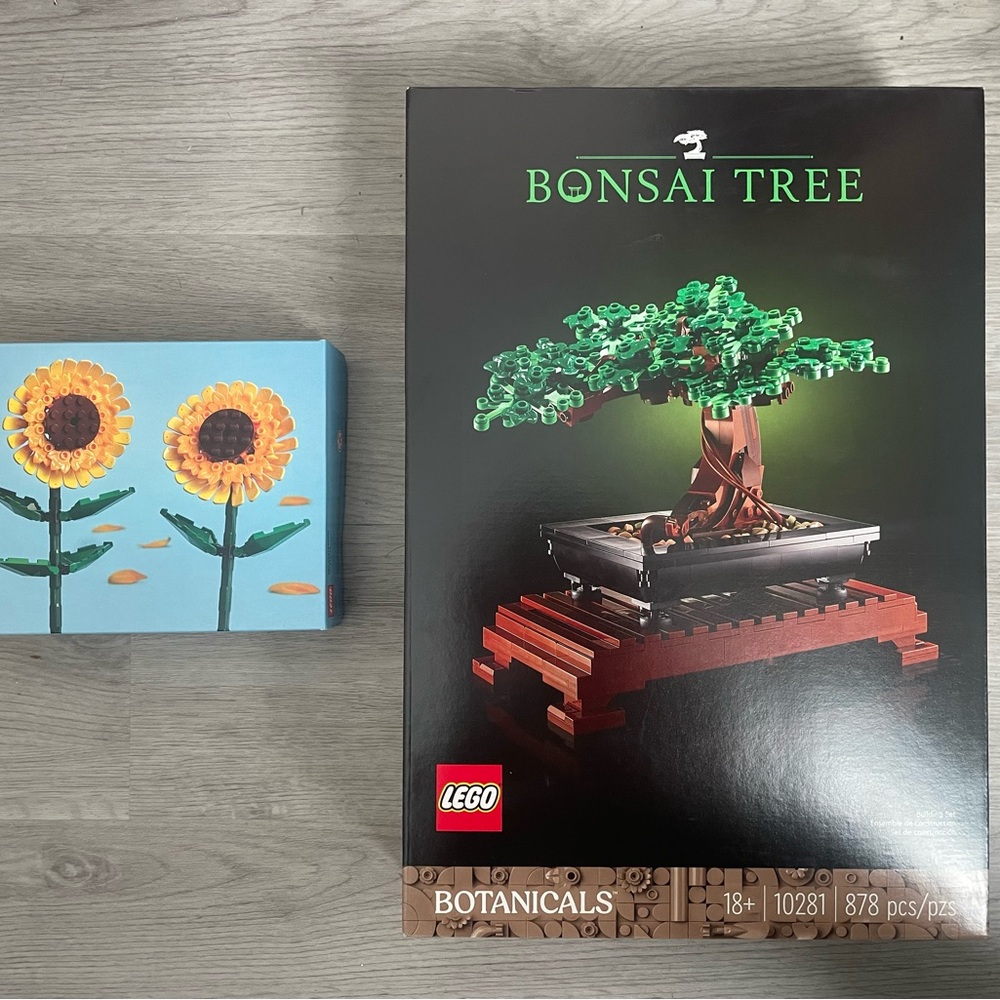 LEGO Botanical Collection Bonsai Tree with Green Leaves